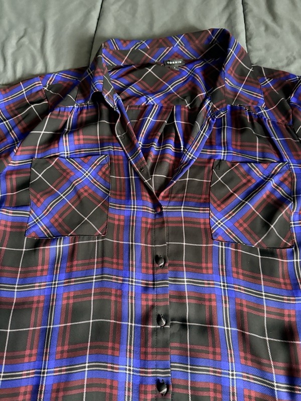 TORRID WOMEN’S 3X PLAID BLUE/BLACK BUTTON UP SHIRT EXCELLENT CONDITION