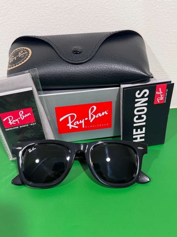 Ray-Ban RB2140 Wayfarer Sunglasses Black Frame & Black Lens NEW, Stylish
