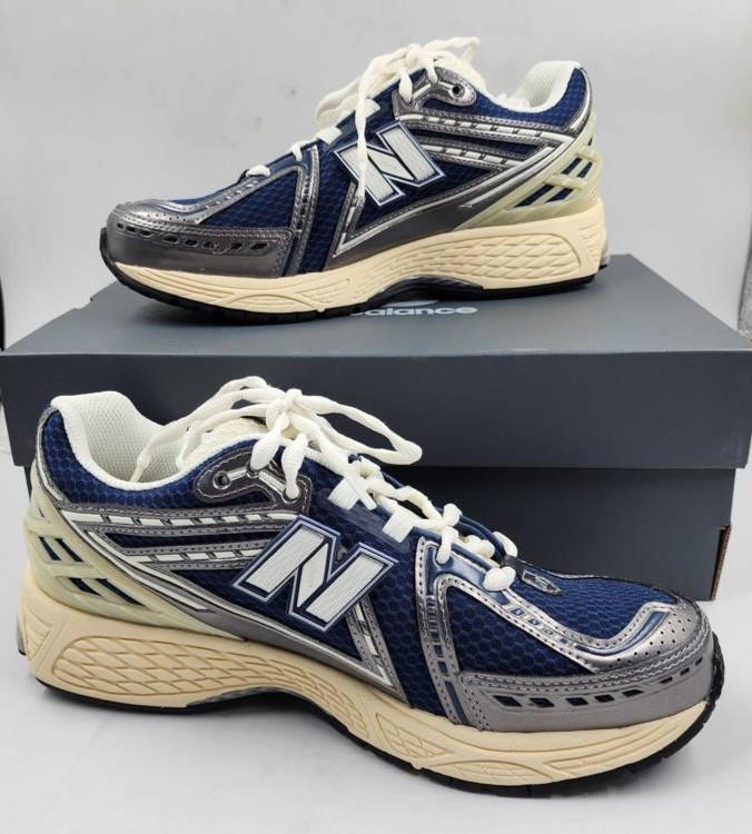 New Balance 1906R Running Sneakers Men's 9.5 Blue Gray Lace Up Closure gallery