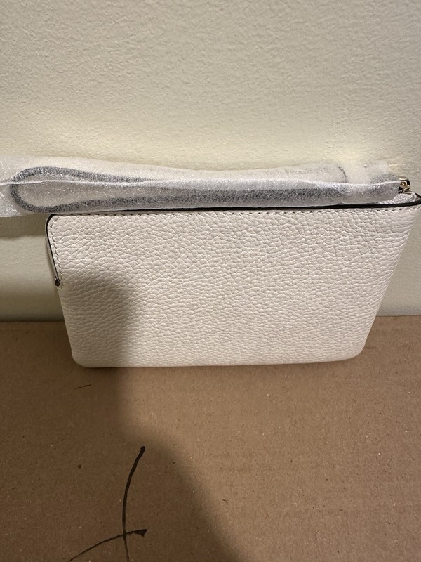 💚 Coach Corner Zip Wristlet - CP483 Chalk White Pebbled Leather - NWT gallery