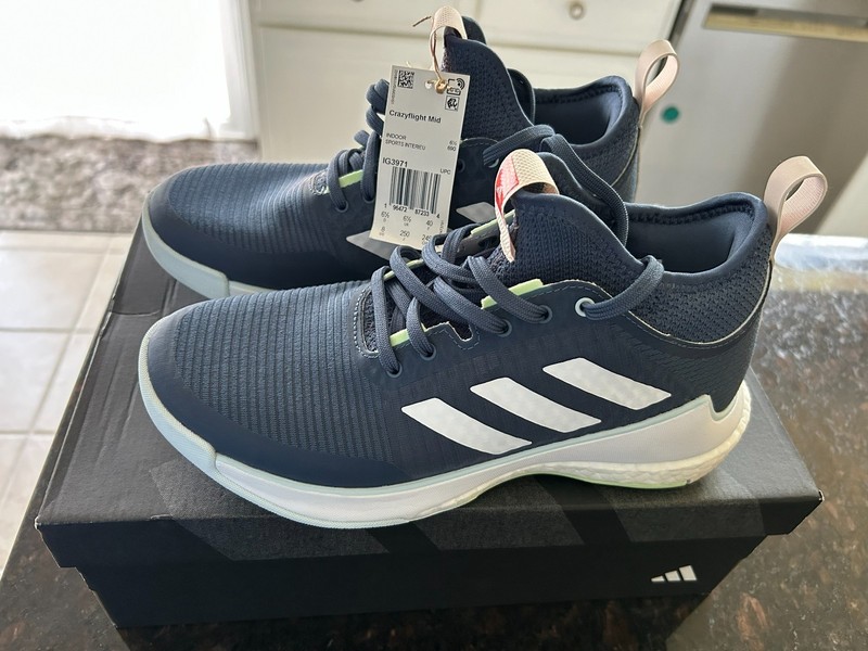 NEW Adidas Womens Crazyflight Mid Size 8 Blue Volleyball Shoes gallery
