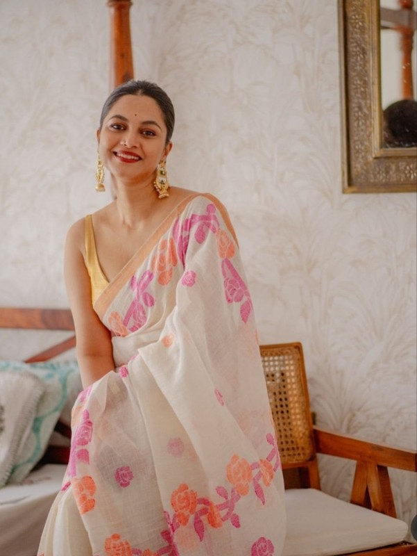 Soft Linen Saree Digital Print 6.30 Meter with Matching Digital Print Blouse gallery