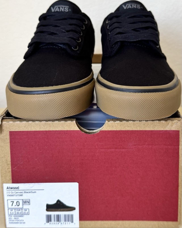 Vans Atwood Black Gum Canvas Sneakers Men’s Size 7 Low Top Skate Shoes EUC gallery