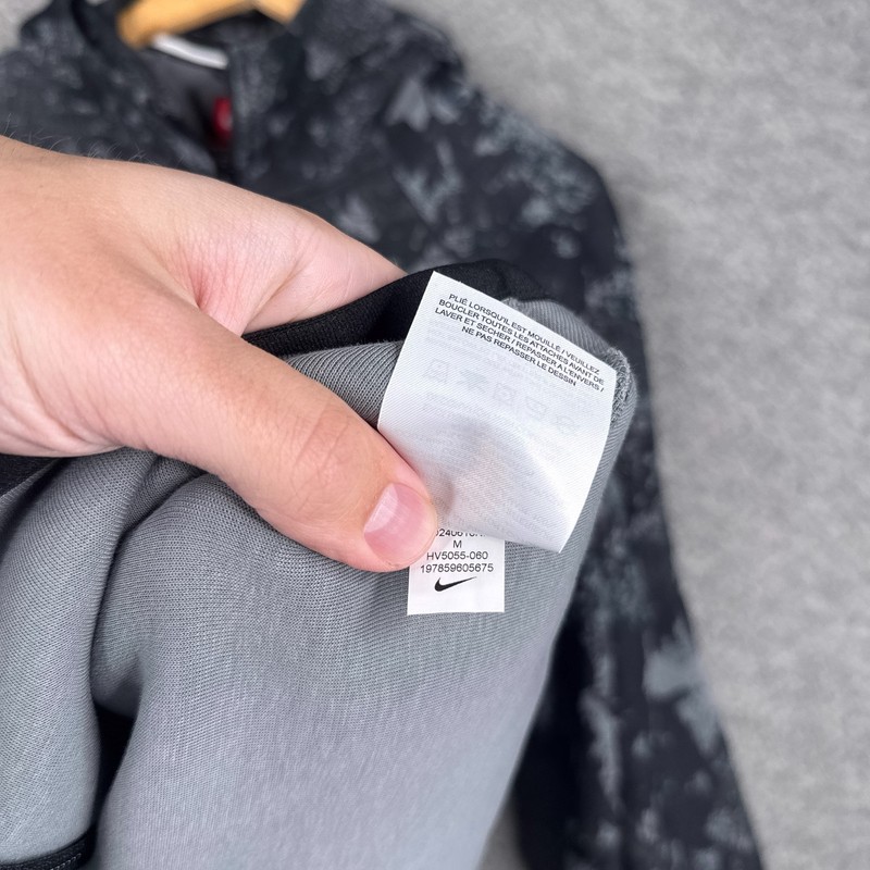 Nike Tech Fleece Hoodie Mens Medium M Gray Camo Full Zip Jacket HV5055-060 gallery