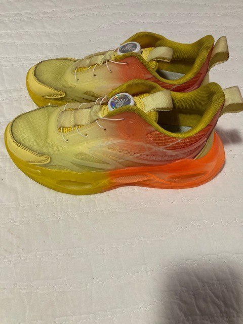 Women’s Gradient Running Sneakers Size 36-5.5–6 Yellow Orange Air Cushion Style