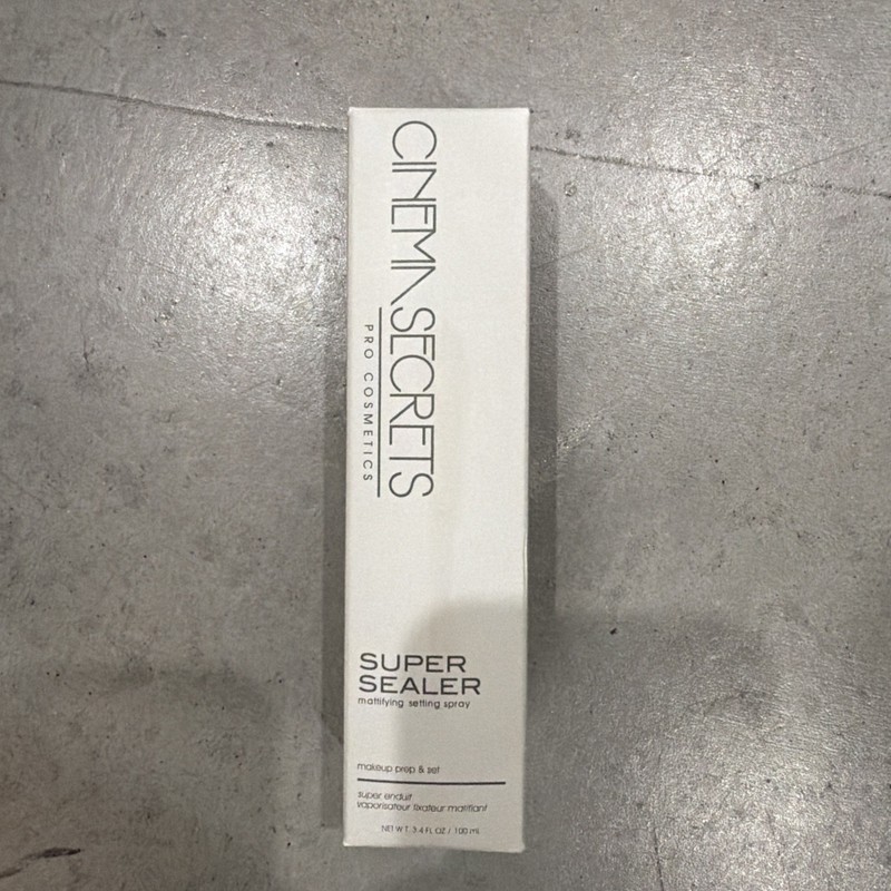 Cinema Secrets Super Sealer Mattifying Setting Spray 3.4 oz