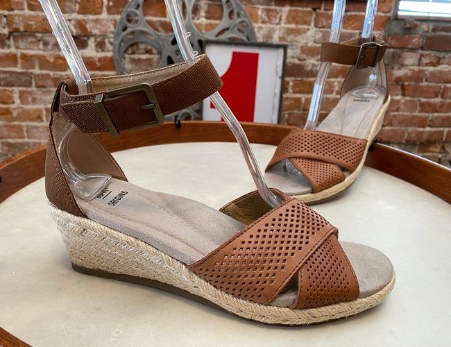 Earth Origins Alpaca Brown Leather Perforated Wedge Sandals Naples Natasha New