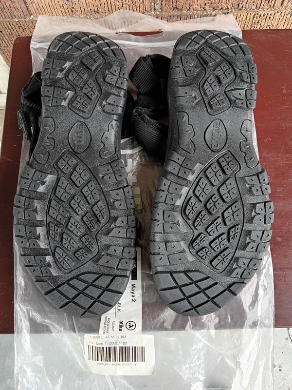 Atika Maya 2 Men’s Black Hook & Loop Strappy Sandals US 11 EU 44 D