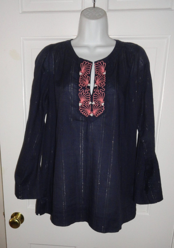 LILLY PULITZER NAVY WITH SILVER THREAD PINK SHELL TRIM AT NECKLINE TOP LARGE gallery