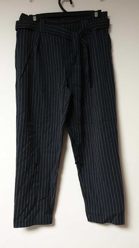 ONLY PINSTRIPE ANKLE TROUSERS Navy UK 36/32′ LN192 FF 03