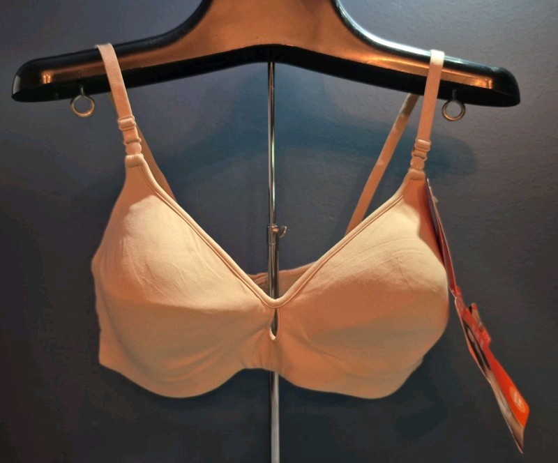 NEW Warner’s Women’s Beige Elements Of Bliss Wire-Free Convertible Bra Size 38B