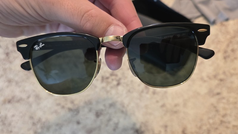 Ray-Ban 3016 Clubmaster RB3016 W0365 Gold frame / Black Classic Sunglasses 4921