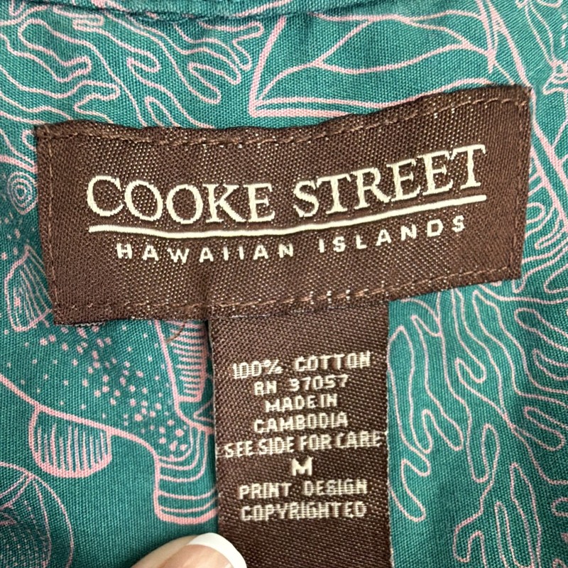 Cooke Street Men’s L Cotton Short Sleeve Button-Up Hawaiian Islands Fish Print gallery