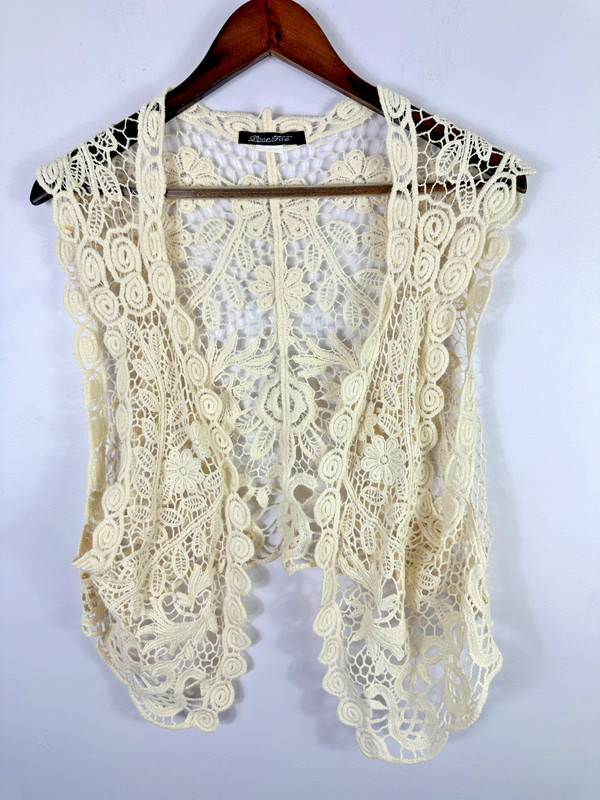 Crochet Floral Lace Open Front Vest Women Medium Boho Indie Ethereal Festival