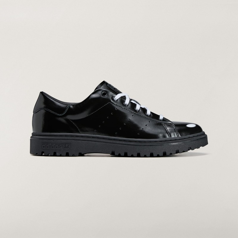adidas x Spongebob Freizeit – Men’s Shoes – Black / Black JQ6779