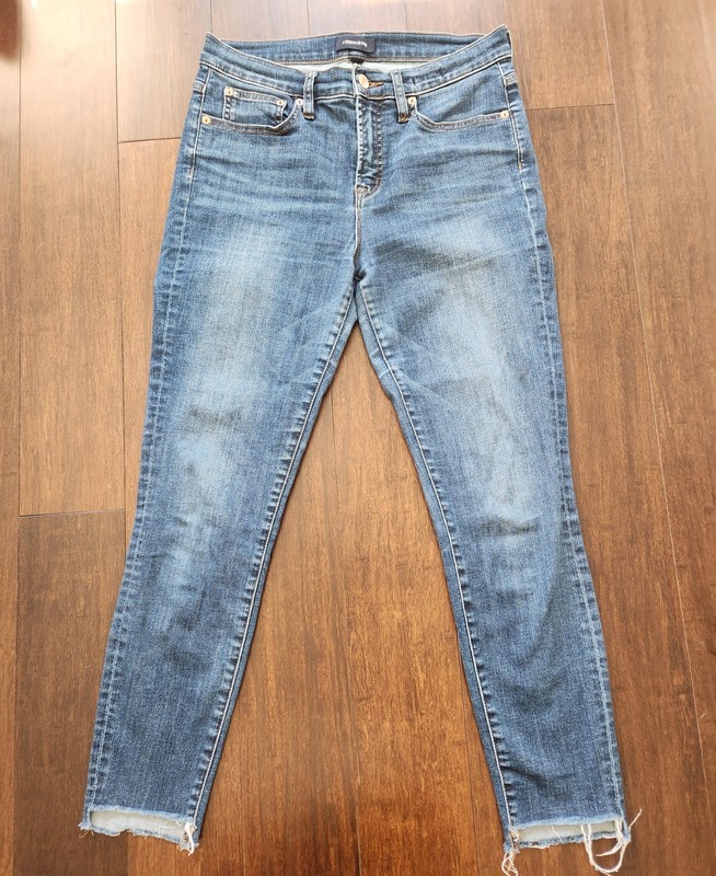 Womens J Crew 9″ Tooth Pick Slinny Jeans Size 29