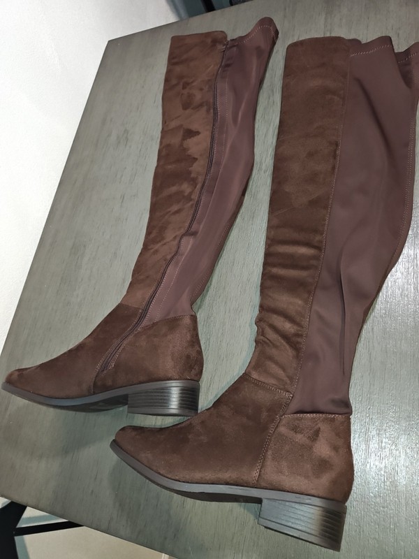 Top Moda Knee High 1- 1/2 Inch Heal Woman Faux Suede Brown Boots ,Size 10