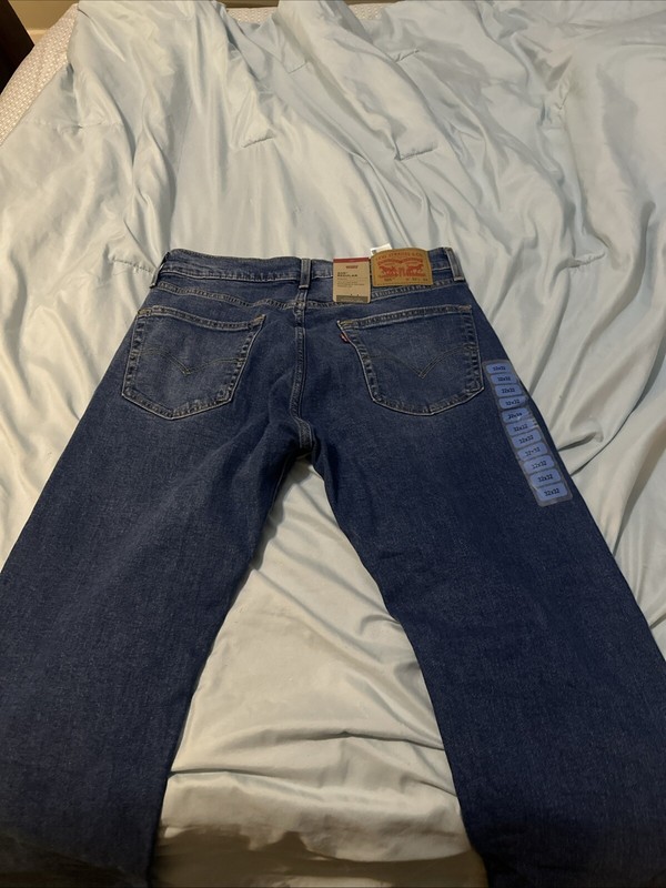 Levi Men’s 505 Regular Fit Straight Leg Stretch Jeans