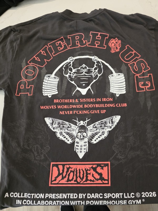 Powerhouse Gym Limited Edition Wolf Graphic Print Crew Neck Tee Black Men’s M