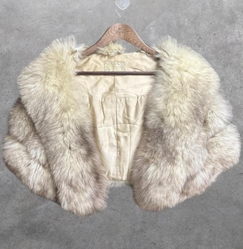 SAGA Norwegian Blue Fox Fur Shrug Stole Cape
