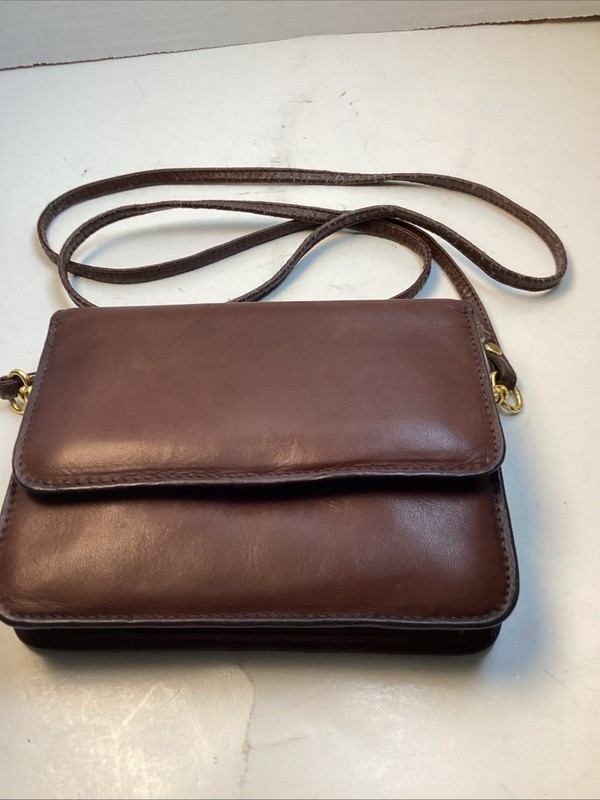 VINTAGE genuine leather women Crossbody,Kiss Lock Change Holder, Key Ring,Mirror