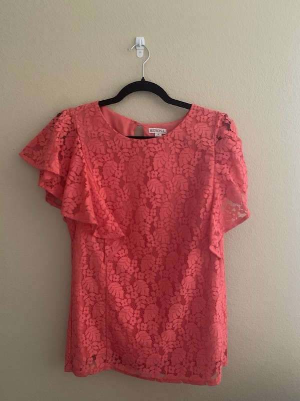 Merona Coral Floral Lace Crew Neck Ruffle Flutter Short Sleeve Blouse M