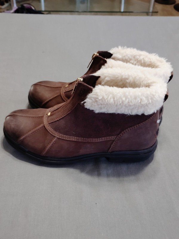 NWOT-UGG Hapsburg Duck Boots Women 10 Zip Brown Leather Waterproof Shearling gallery
