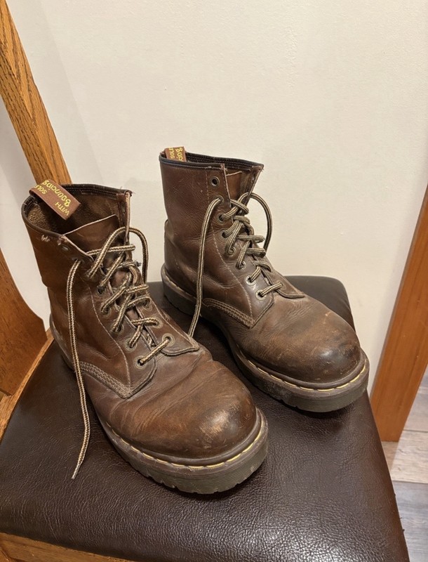 Dr. Martens Men’s AirWair Brown Leather 90s Boots