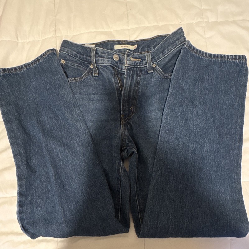 Levi’s Women’s 94 Baggy Blue Medium Wash Denim Jeans Relaxed Mid Rise