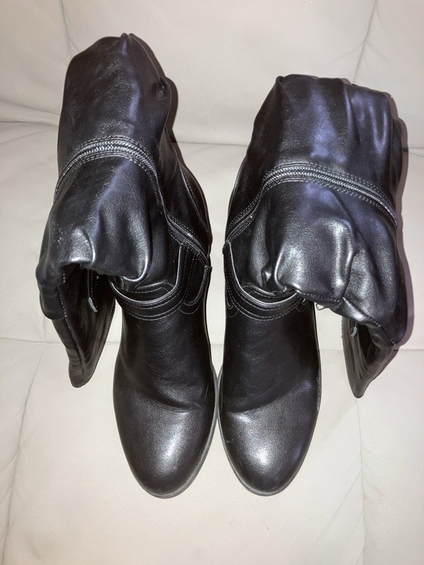White Mountain Women’s Black Leather Knee High Riding Boots. 10M gallery