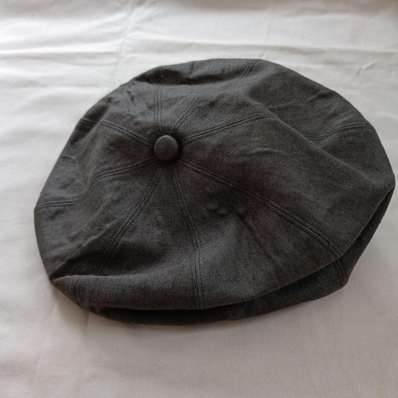 PHIGVEL Hat Hunching Cap – Pre-Owned, Minimal Wear, Size Not Specified