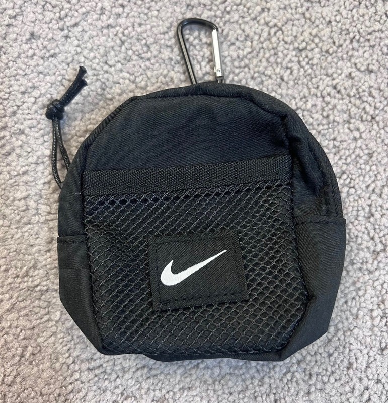 4 Inch NIKE Clip On Pouch Keychain