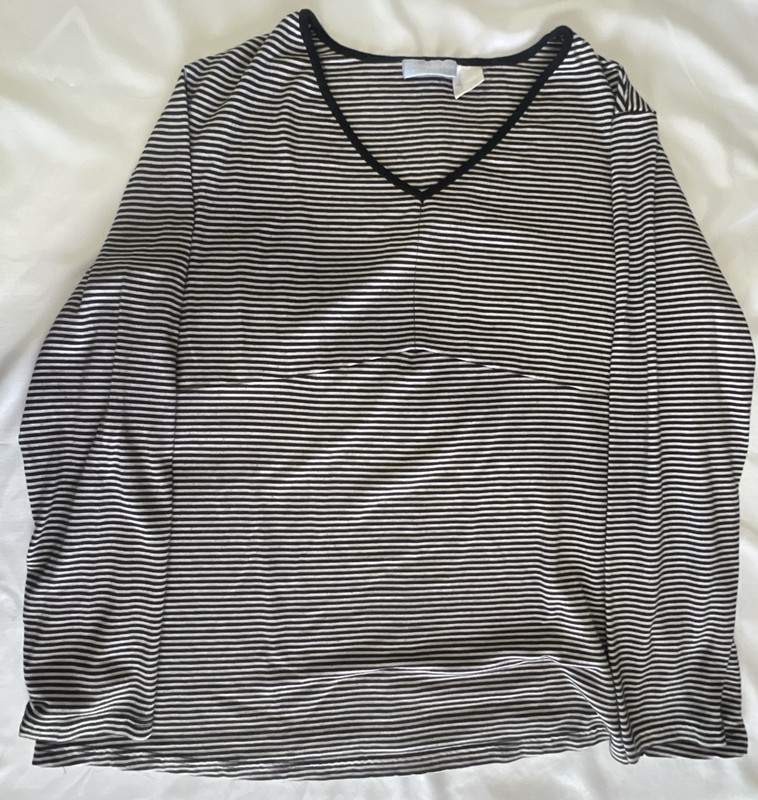 Soon to Be by Motherhood Maternity Horizontal stripped V-neck Black & White