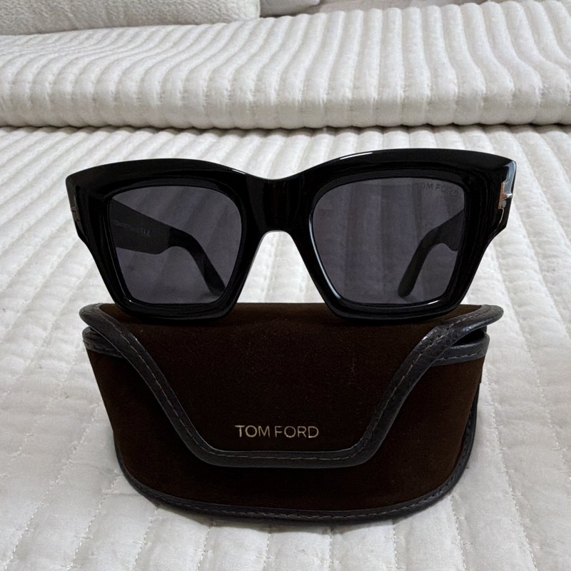 Tom Ford TF1154 ECO 01A Square Sunglasses Black Frame Gray Tinted UV400