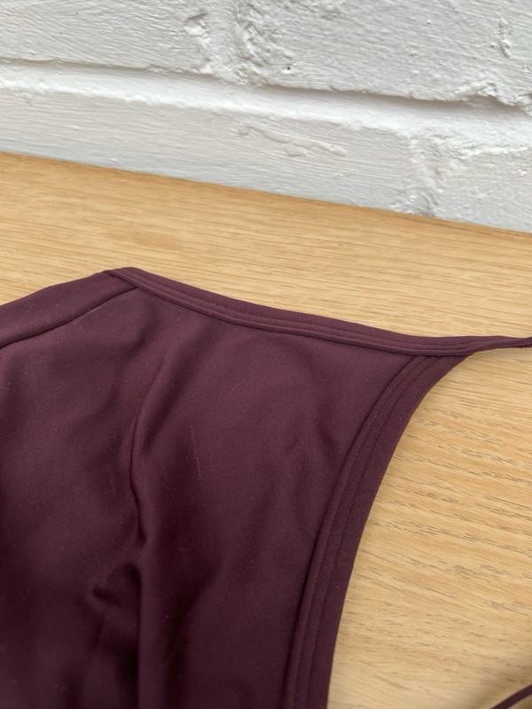 Gymshark Ruched Strappy Sports Bra Medium Dark Purple Light Suppory Gym Exercise gallery