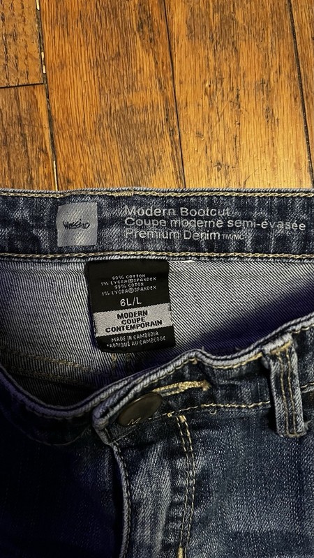 Mossimo Women's Denim Bootcut Jeans Dark Wash Low Rise 6 Long (36 inseam) gallery