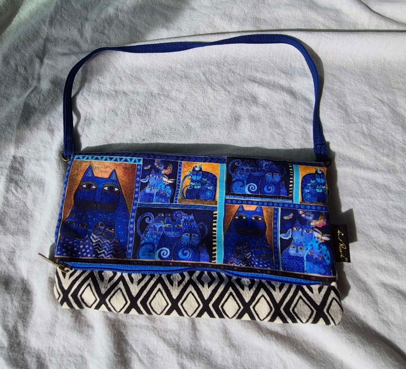 Laurel Burch FLAP CLUTCH Indigo Cats Butterflies Accents Bag Handbag 2015
