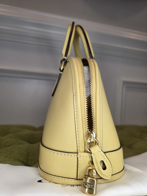 RARE COACH Revel 24 Glovetanned Leather 1941 Lock and Key! gallery
