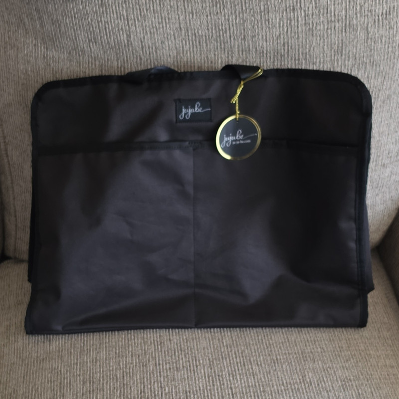Ju-Ju-Be Black Zip Tote Top Handle, Inner Pockets, Gold Hardware, Bag Charm
