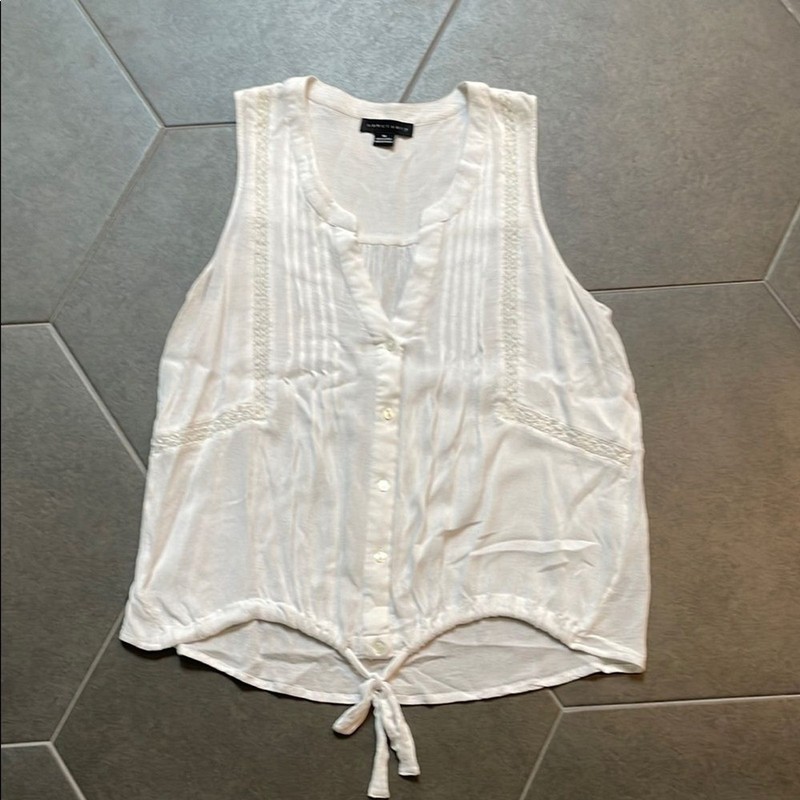 White Sleeveless Boho Top by Sanctuary M