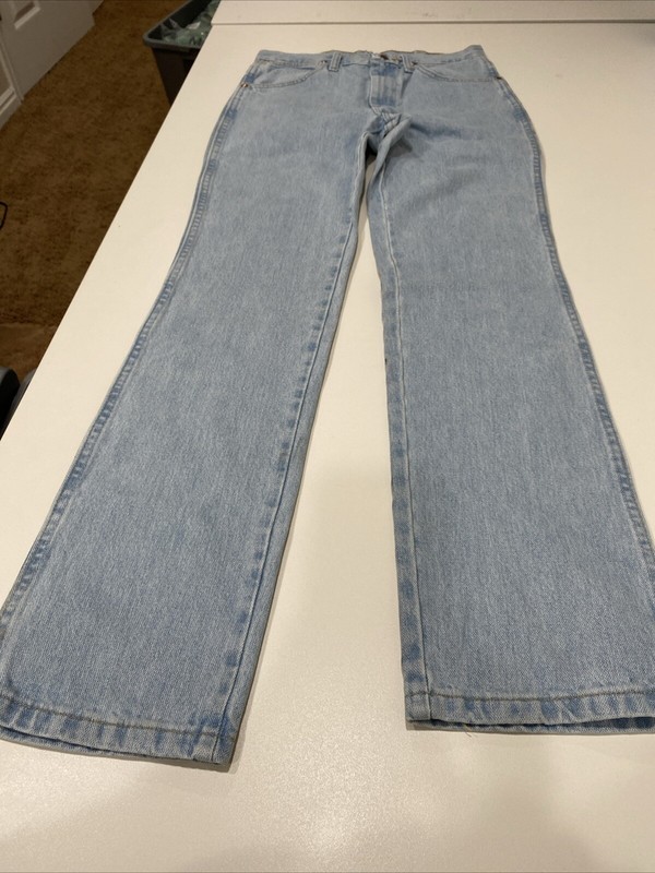 Wrangler WRANGLER® COWBOY CUT® SLIM JEAN IN PREWASHED INDIGO Blue Size 29 X 32