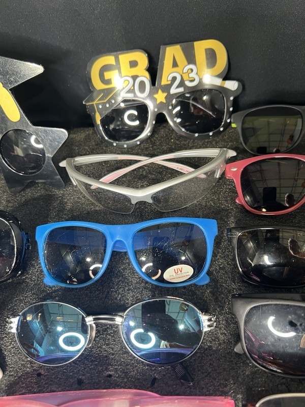 Sunglasses Lot 20 Pair. gallery