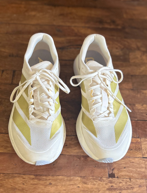 Adidas Adizero Boston 13 Cream White Gold Running Shoes nby Womens Size 8.5