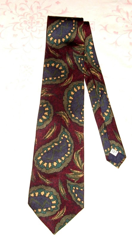 Gant Classic Necktie 100% imported Silk, Made in USA, Burgundy/green/gray/tan.