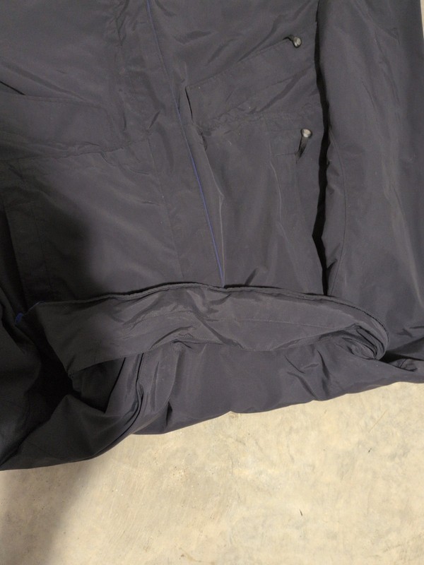 LL Bean Men's Black Jacket Windbreaker med Nylon Hood which Fits Into A Collar gallery