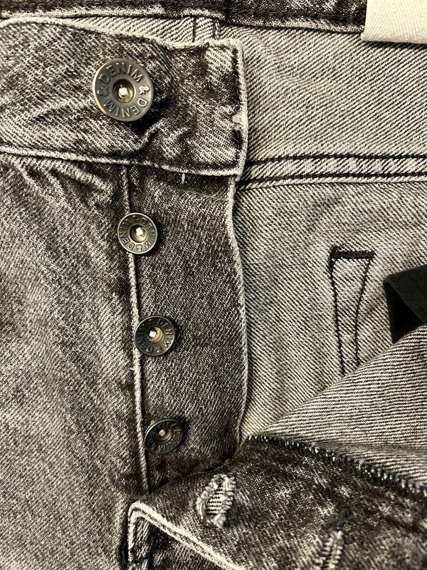 H&M Men's Gray Jeans 34/30 (tag 32/32) Distressed Slim Regular Waist Tapered Leg gallery