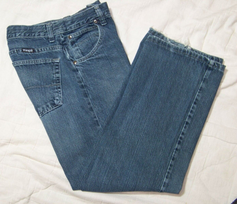 Boys Wrangler Jeans -6BCBWFD – Size 12 Reg (26 x 27)