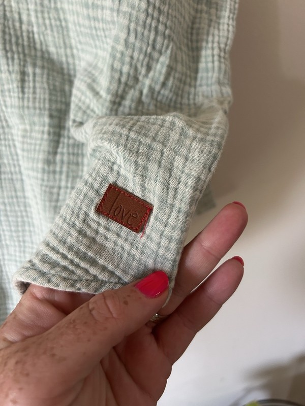 Peace Love World Women's XL Green/White Cotton Check Collared Button set gallery