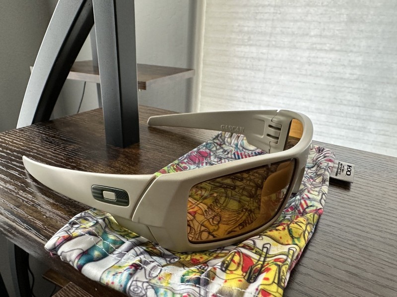 Oakley Gascan sunglasses, Green US flag, Tan Frame