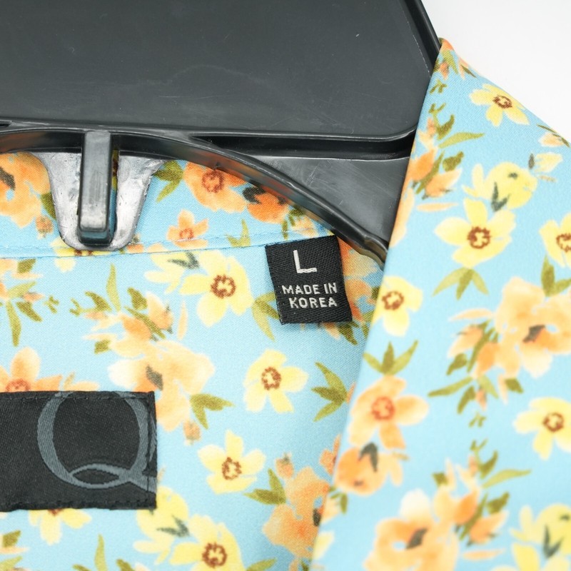 Quieti Performance Short-Sleeve Shirt L Blue Yellow Floral Stretch NWT $115 gallery